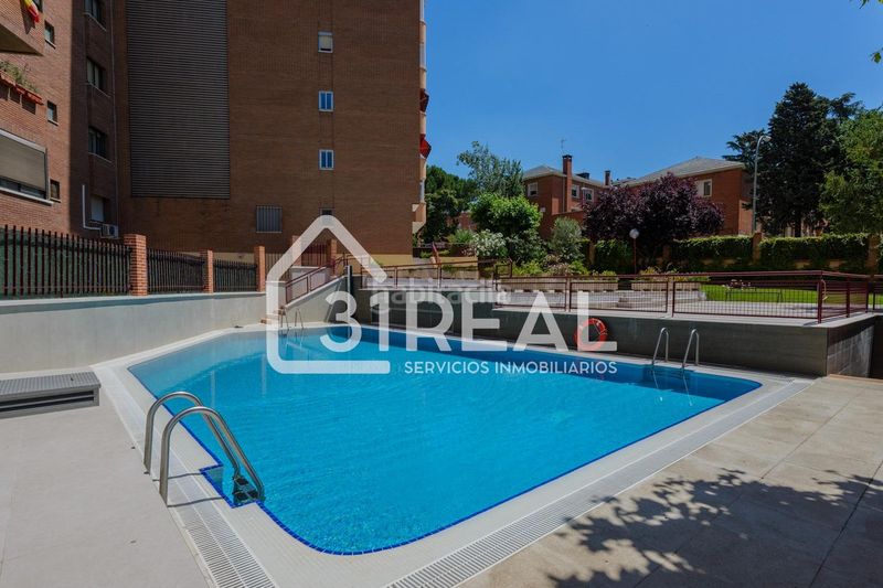 Foto b4afd465-ee44-44bb-ba0f-0ea45c30d919. Pis amb calefacció aparcament piscina a Peñagrande Madrid