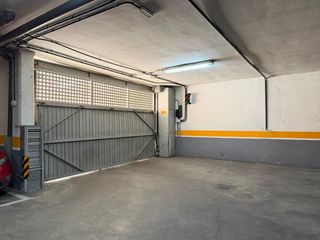 Autoparkplatz  Calle de césar manrique