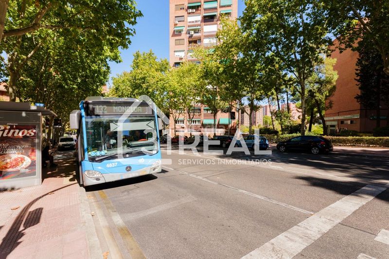Foto 84504db9-4dda-4c5a-91e1-839489e30cb8. Pis amb calefacció aparcament a Valdezarza Madrid