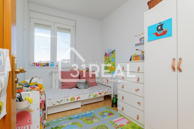 Foto f9ebdb5c-c397-4a11-b4b2-629648c8d378. Pis amb calefacció aparcament a Valdezarza Madrid