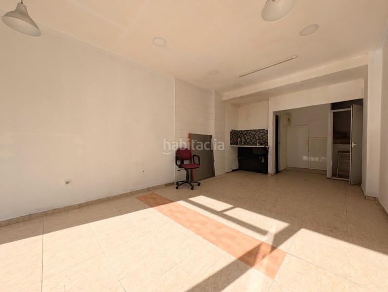Foto e81edfa9-e208-467d-812b-a50e4a000de3. Local comercial en calle calle de la hiruela sn local comercial en calle la hiruela en Madrid