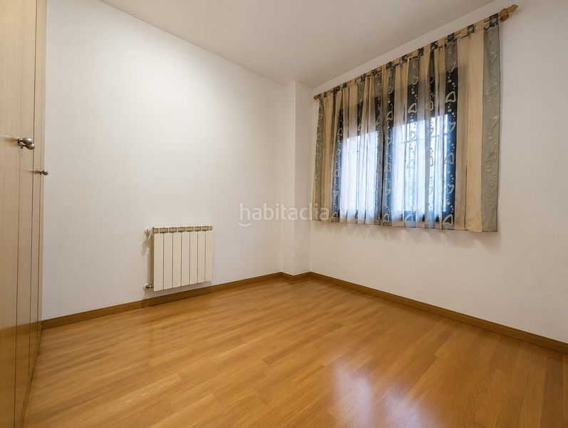 Foto 561943d7-2a2c-40df-bb46-c6ff250030ee. Rent flat with heating in Valdeacederas Madrid
