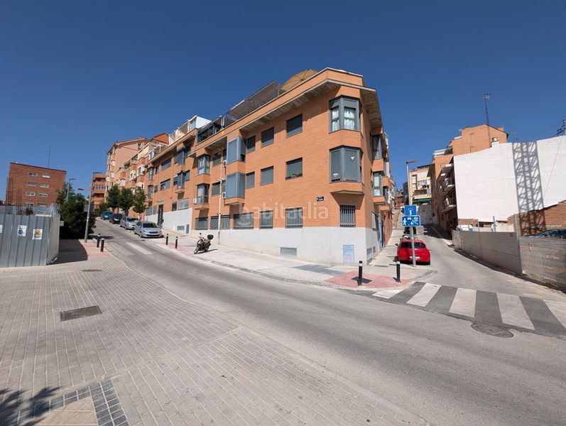 Foto 97be4c6b-bf95-47f9-ae3e-3d1e5f2a3a94. Rent flat with heating in Valdeacederas Madrid