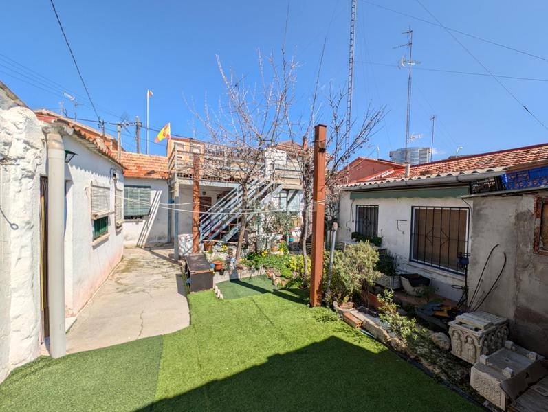 Foto 647fe0fe-ff33-49d8-93bb-da51f668a88f. Casa en Peñagrande Madrid