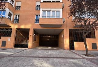 Aparcament cotxe a Maria nieves piedrahita 9. Plaza venta kelvinator