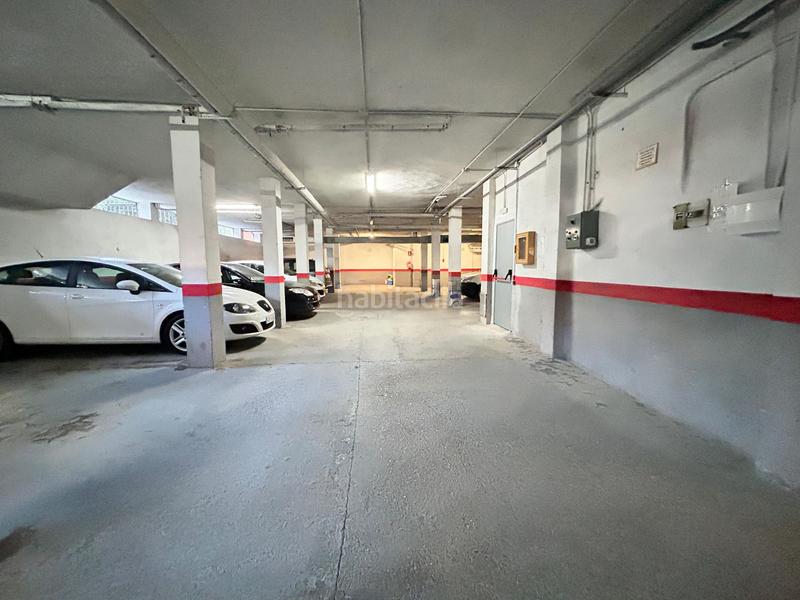 Foto 9dacbe13-72fb-41e4-84be-ee3eba44d5fb. Parking coche en San Isidro Getafe