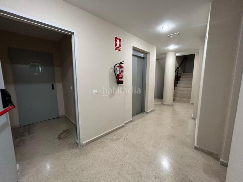 Foto b8c3e254-5876-48b6-a625-3b7e5f0d475a. Aparcament cotxe a La Alhóndiga Getafe