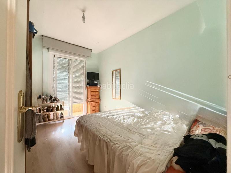Foto b7be610e-f69f-4ec7-87c2-1274e1322bd7. Flat with heating in Pradolongo Madrid