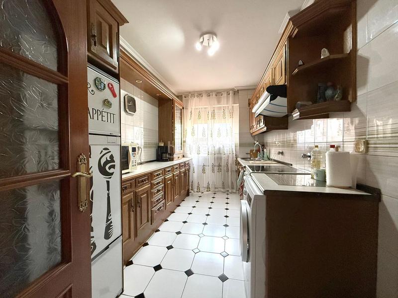 Foto 384238fb-e79c-425b-aebe-015b47d37c23. Zweistöckige wohnung mit heizung in San Isidro Getafe