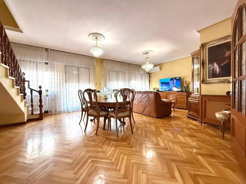 Foto 44c9b228-7724-4fa3-a3b3-e293d84d3b97. Zweistöckige wohnung mit heizung in San Isidro Getafe