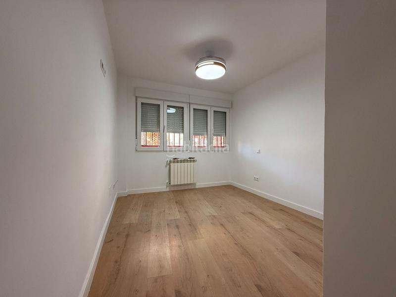 Foto 4dc947c9-09a1-4ed8-af0b-d282417553b5. Flat with heating in San Isidro Getafe