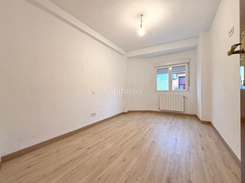 Foto a80436df-8d34-40a9-a309-1b871ecd2883. Etagenwohnung mit heizung in San Isidro Getafe