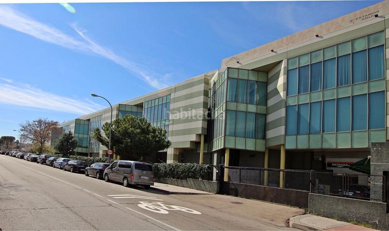 Foto b8bae010-df97-456c-b5a3-9d383590ed4f. Rent office space in calle de yécora in Rejas Madrid