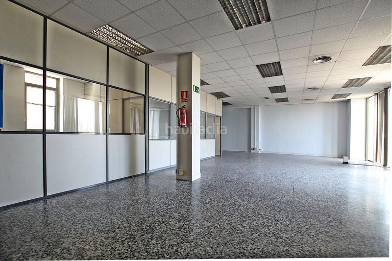 Foto b76aeb69-3bfb-488d-a1a7-0ac509995821. Lloguer oficina a calle de yécora a Rejas Madrid