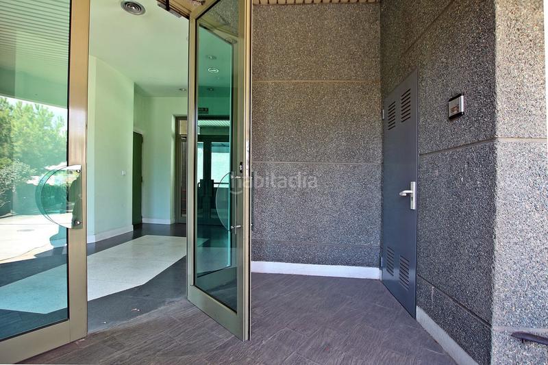 Foto 530904ab-5593-4148-b77c-bec9e29cc6d8. Rent office space in avenida aragon 336 in Rejas Madrid