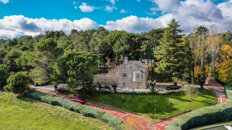 Foto 69c50e6e-79ad-40e7-b6b3-a90f3f9ea032. Masia amb calefacció piscina a Guadarrama