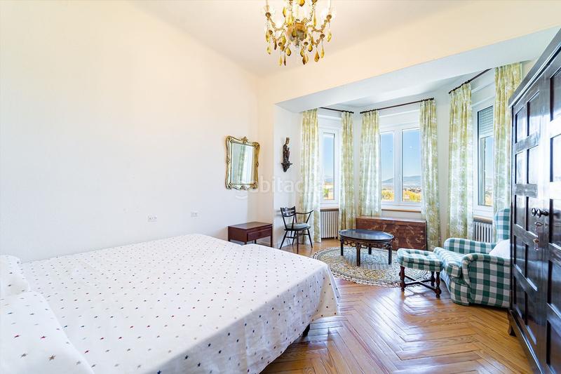 Foto d3f021b4-d98d-426a-875e-f06d90b01a0d. Masia amb calefacció piscina a Guadarrama