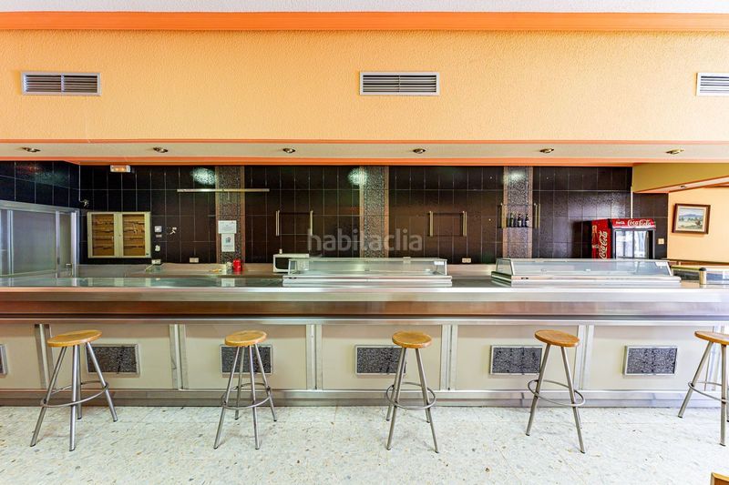 Foto b3bf217b-80d4-4fff-9ab5-15d591c90924. Edificio in El Naranjo Fuenlabrada