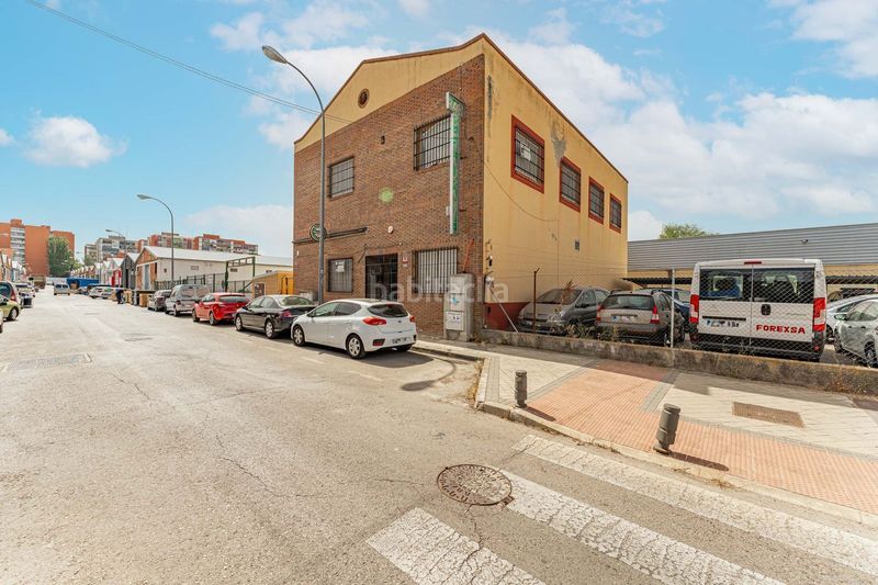 Foto c8049ebb-efe0-4565-9bc1-05b35a22dea1. Edificio in El Naranjo Fuenlabrada