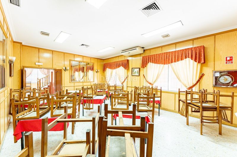 Foto f0e1e36d-1a40-40c4-ad88-a7310fb71260. Edifici a El Naranjo Fuenlabrada