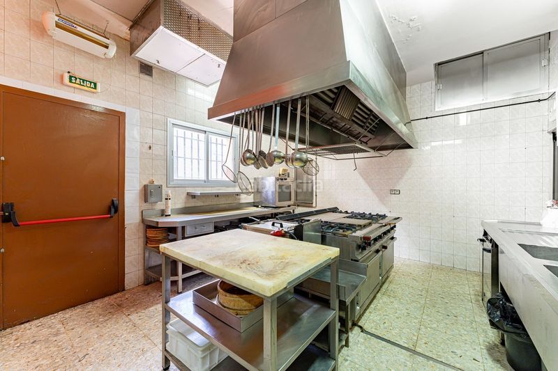 Foto f8026cef-6856-47db-883c-9c623a66315f. Edifici a El Naranjo Fuenlabrada