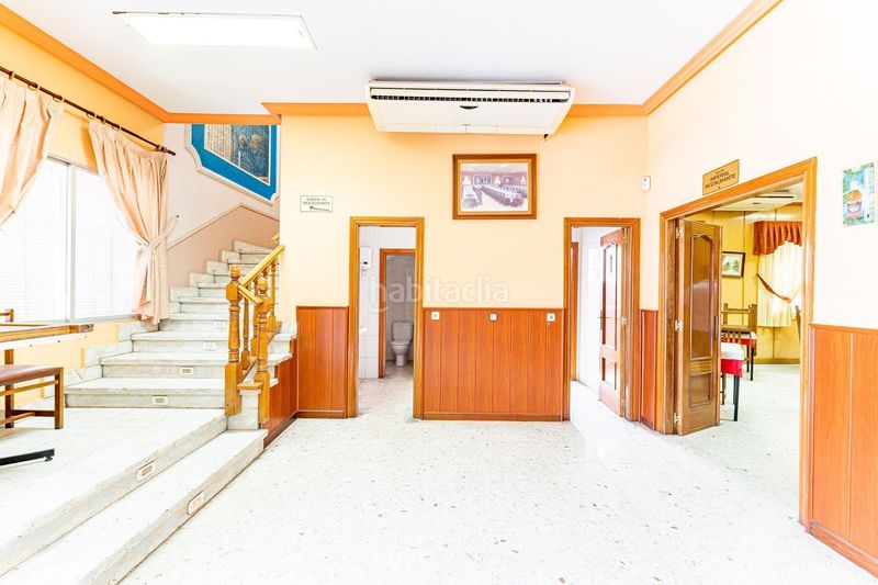 Foto f876e7ea-1bcc-4002-9153-836f634f282a. Edifici a El Naranjo Fuenlabrada