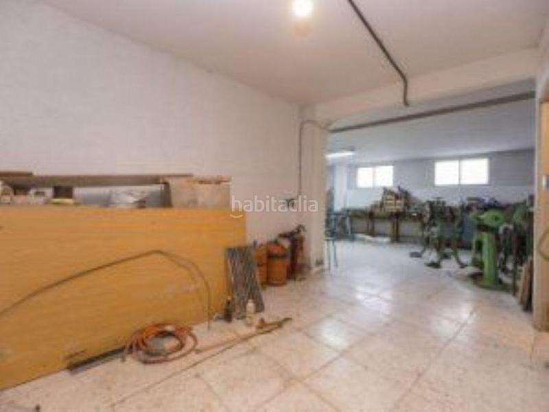 Foto 535b9ca1-2308-4e0a-8c45-e4d18b1e4d6d. Local commercial dans del radio 32 dans Opañel Madrid