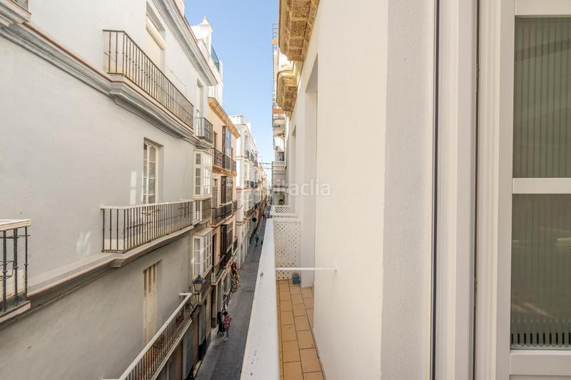 Foto 0aa62647-b2e7-4f72-851c-fae643bc12b6. Piso lujo y confort descubre este idilico piso en cadiz descubre la perla de la costa de la lu en Cádiz