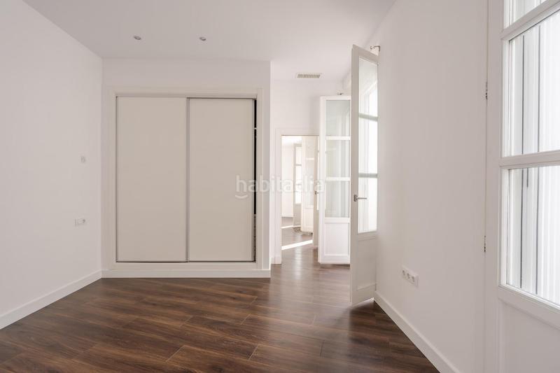 Foto 210a349f-4289-46f9-b7f3-cfe2d2fe9d29. Flat with heating in Centro Histórico Cádiz