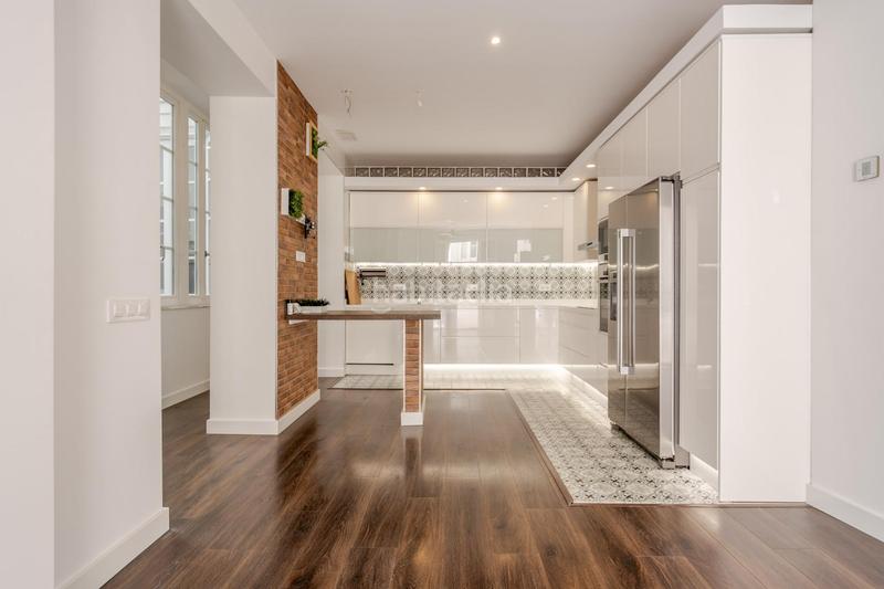 Foto 23fa07c9-0d91-45a6-a141-52f0ed837518. Flat with heating in Centro Histórico Cádiz