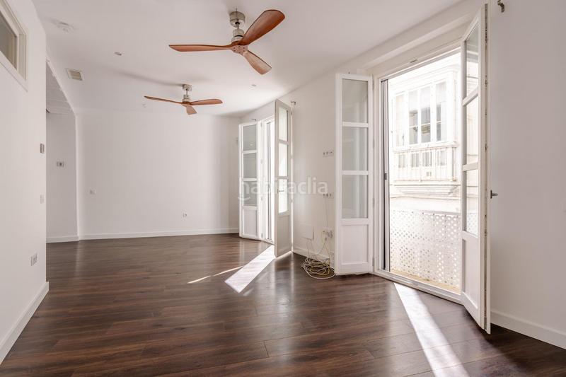 Foto 5217f26f-8663-41ab-bb39-179426e3199b. Flat with heating in Centro Histórico Cádiz