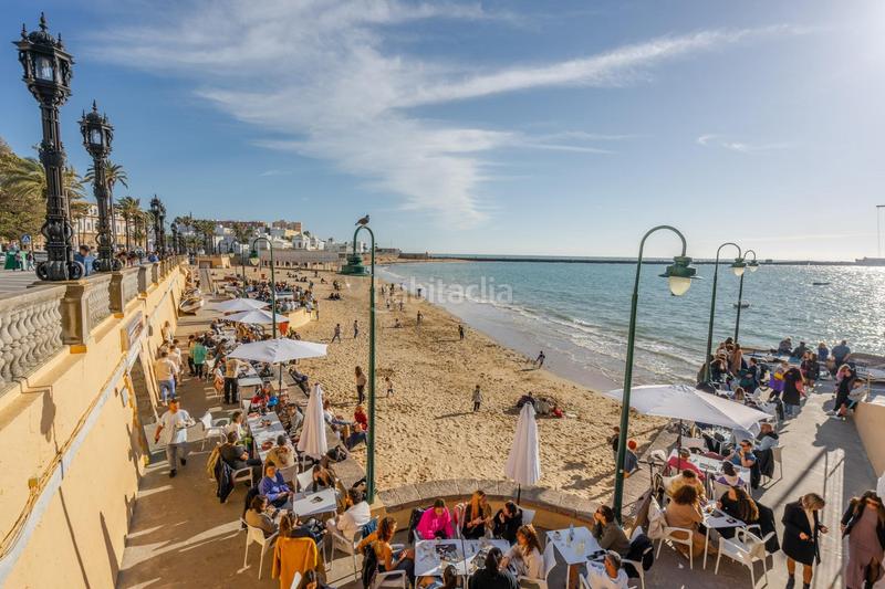 Foto 7e68aed1-5932-494e-a0d9-c9b0d4f1c68c. Flat with heating in Centro Histórico Cádiz