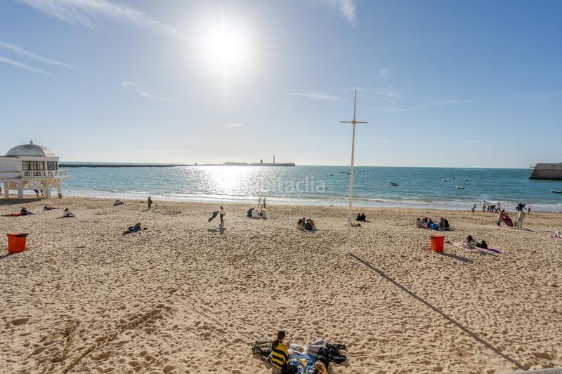 Foto b5bf719c-41ac-44f4-8726-fe9831dac2d0. Flat with heating in Centro Histórico Cádiz