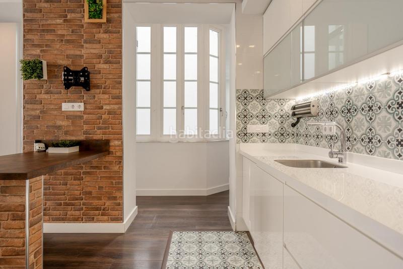 Foto f54d9eb6-cb6b-4358-9a12-6003307da025. Flat with heating in Centro Histórico Cádiz