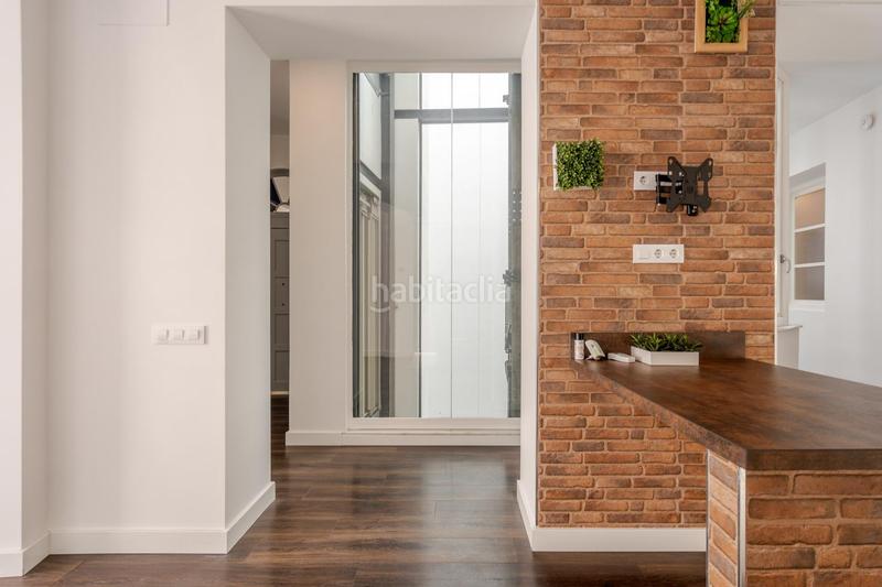 Foto ff68d6f0-9228-45f9-846f-425063a4b619. Flat with heating in Centro Histórico Cádiz