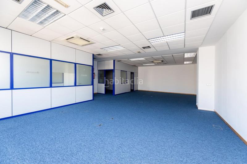 Foto d7a04c26-9f55-4329-b1b8-d044f81ee9fd. Rent office space in Zona Industrial Alcobendas