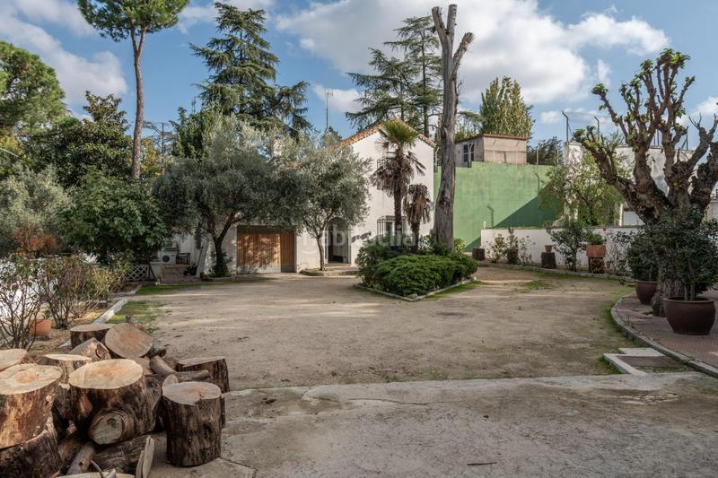 Foto d7166b84-4682-4bcd-8f3a-b2375edba200. Chalet impresionante señorío en la exclusiva zona de moncloa, 970m2 construidos en parcela de mas de 36 en Madrid