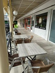 Locale commerciale in Colonia. Inversión con rentabilidad garantizada local único con terraza e