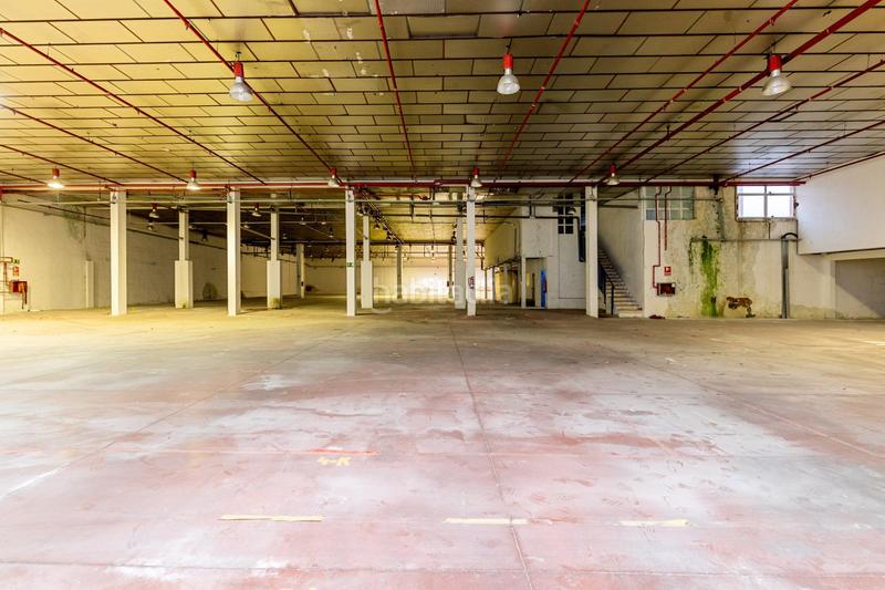 Foto 5426683b-5031-4154-a4d4-ab780f96ac22. Bâtiment à usage industriel dans Estación Coslada