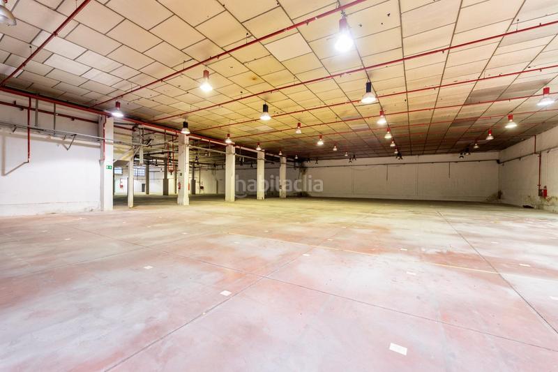 Foto aab69d6f-7e8b-4ab8-9424-09695737e5db. Bâtiment à usage industriel dans Estación Coslada