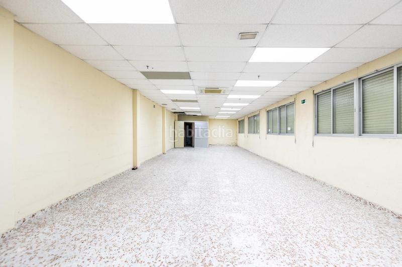 Foto e95be5b3-6391-4a71-843f-eca22b9c6bb0. Bâtiment à usage industriel dans Estación Coslada