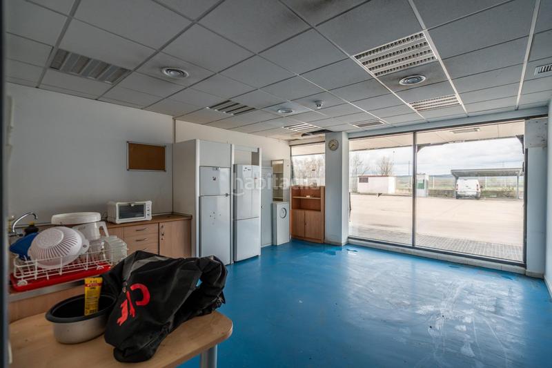 Foto 4bda80bf-c085-4e38-9368-0323c23594ed. Bâtiment à usage industriel dans Añover de Tajo