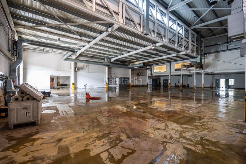 Foto 6711c8c8-a2bb-49dd-a640-7dbf027cfdda. Bâtiment à usage industriel dans Añover de Tajo