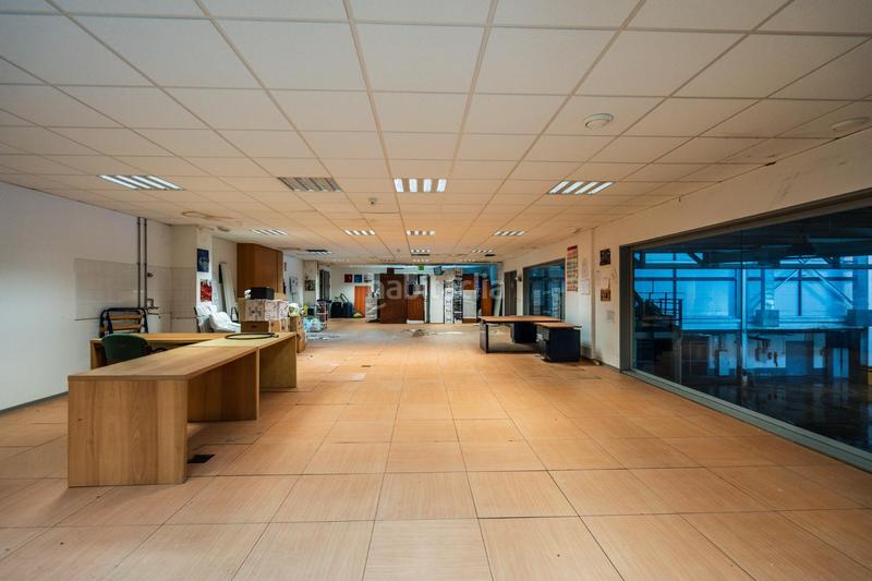 Foto 807a5572-ab34-4871-8d44-b256176e5a2b. Bâtiment à usage industriel dans Añover de Tajo