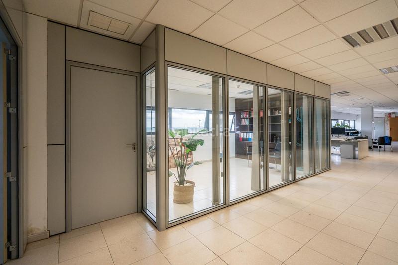 Foto 8a0f101b-004d-4eb9-a7cb-bef33a237dc7. Bâtiment à usage industriel dans Añover de Tajo