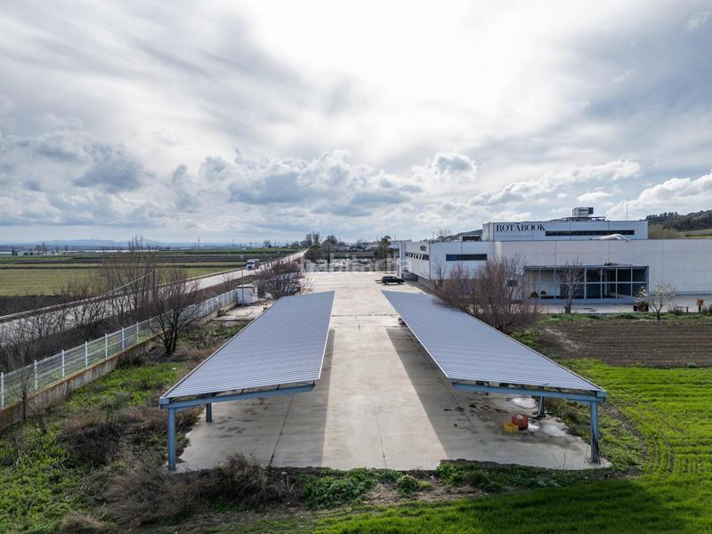 Foto 8d80078c-fe45-4639-bc7a-74220098cbed. Bâtiment à usage industriel dans Añover de Tajo