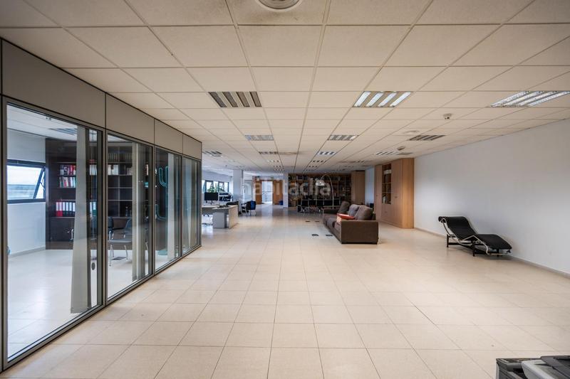 Foto a017cf24-fc0b-4940-90c3-4931c2b44dc1. Bâtiment à usage industriel dans Añover de Tajo