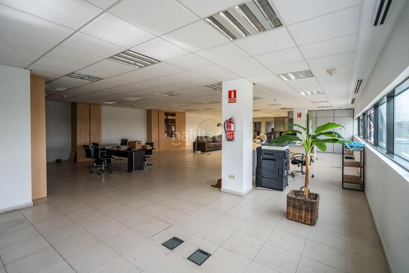 Foto cda8f034-2c8f-4e19-b99b-5de2fc082f15. Bâtiment à usage industriel dans Añover de Tajo