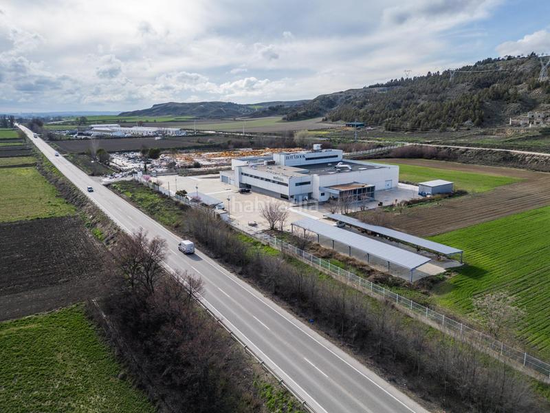 Foto db5cf179-eefa-4a9b-a864-22038aacb976. Bâtiment à usage industriel dans Añover de Tajo