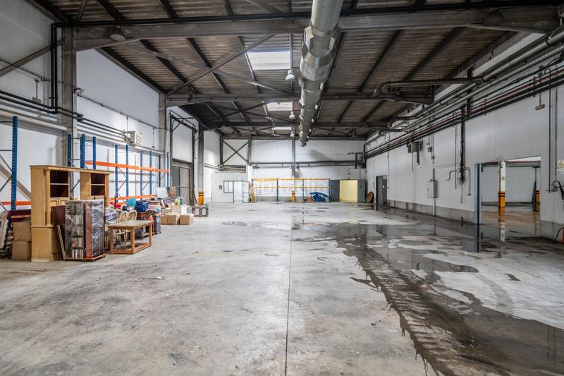 Foto f8d98687-8b25-4351-b4b2-297cf1f24db0. Bâtiment à usage industriel dans Añover de Tajo